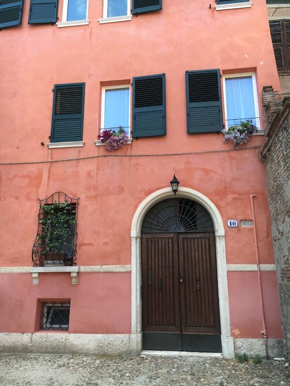 Nel Cuore Di Ferrara Apartment Exterior photo